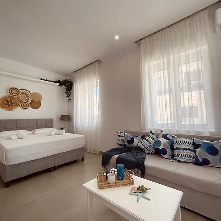 Kyma Luxury Suite Kiáton Exteriér fotografie
