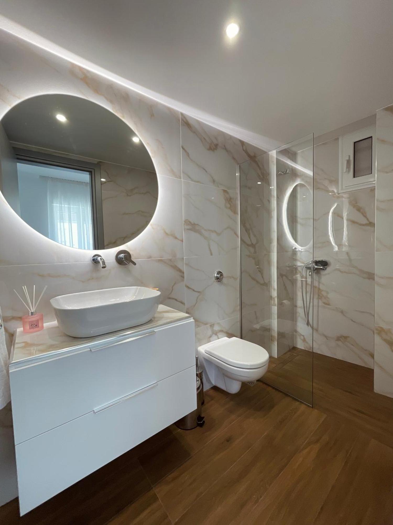 Kyma Luxury Suite Kiáton Exteriér fotografie
