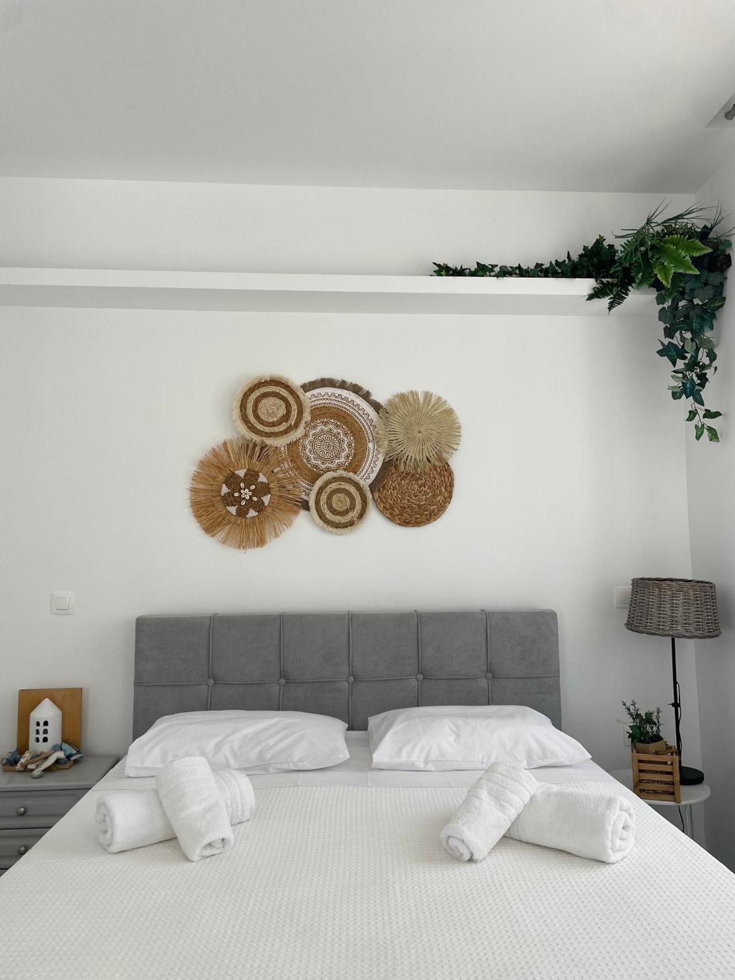 Kyma Luxury Suite Kiáton Exteriér fotografie